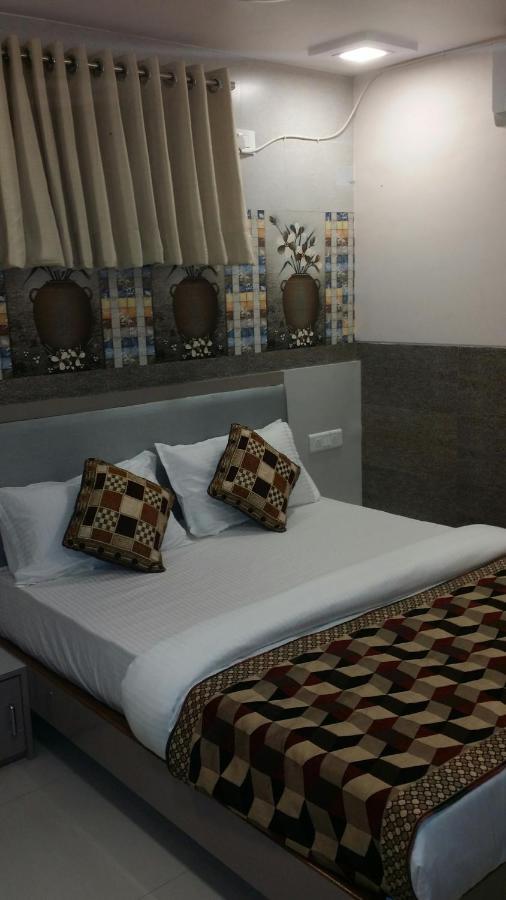 Hotel Kf Residency Мумбаи Экстерьер фото