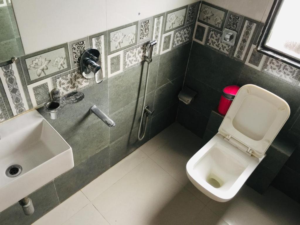 Hotel Kf Residency Мумбаи Экстерьер фото