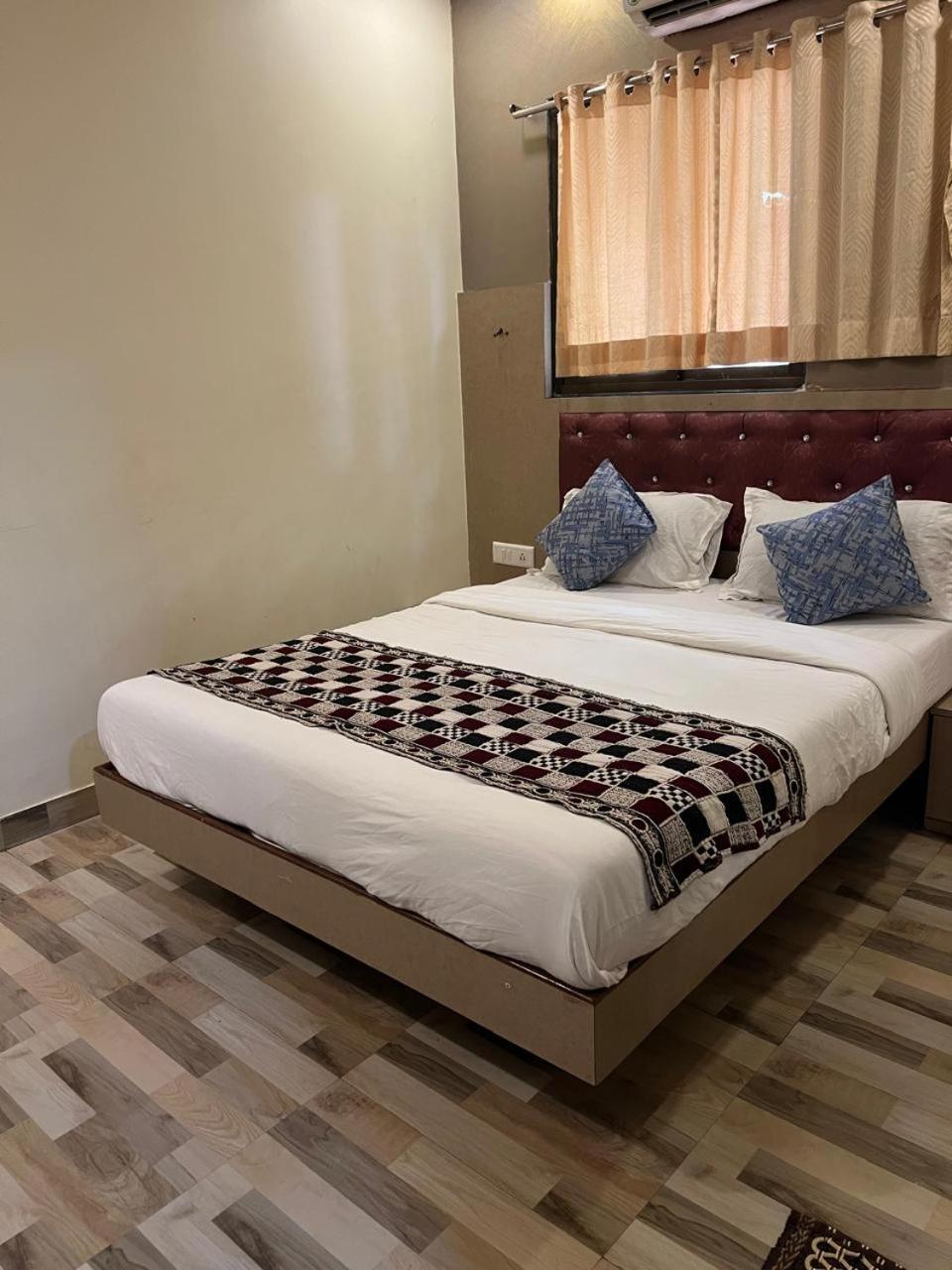 Hotel Kf Residency Мумбаи Экстерьер фото